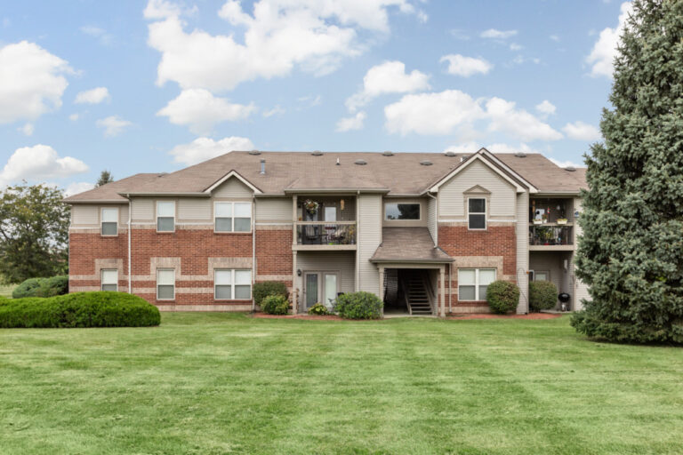 Greenfield Crossing Apartments65 Flaherty & Collins Properties