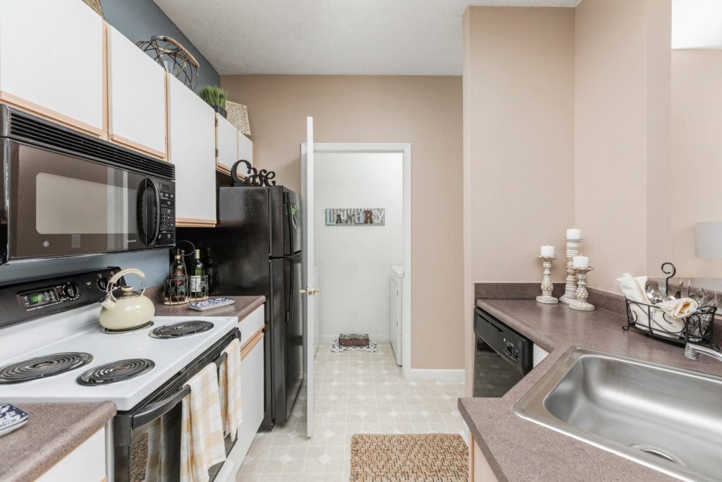 Greenfield Crossing Apartments42 Flaherty & Collins Properties